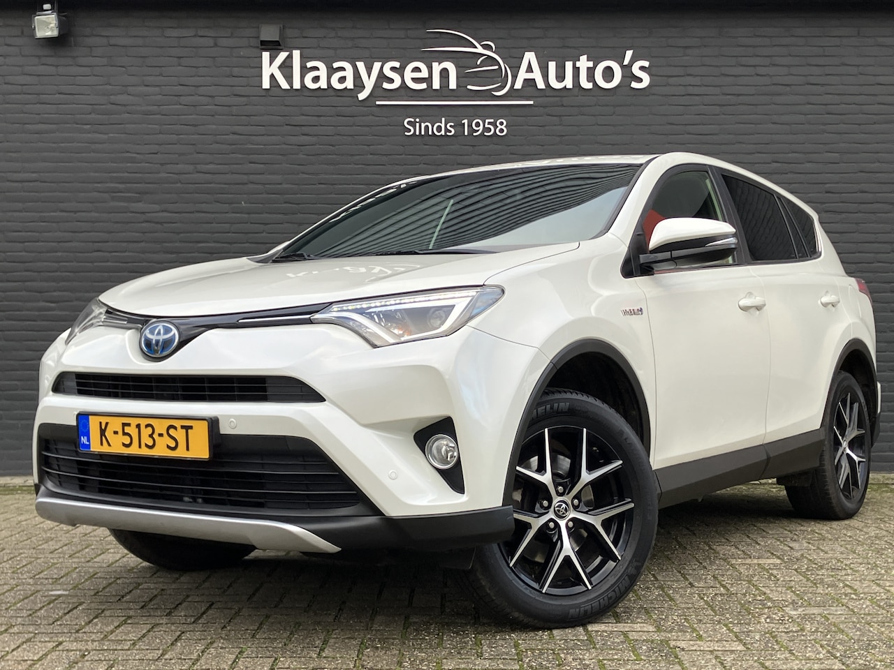 Toyota RAV4 - 2.5 Hybrid AWD 198 pk Style AUT. | navigatie | trekhaak | adaptieve cruise | elektr. a. kl - AutoWereld.nl