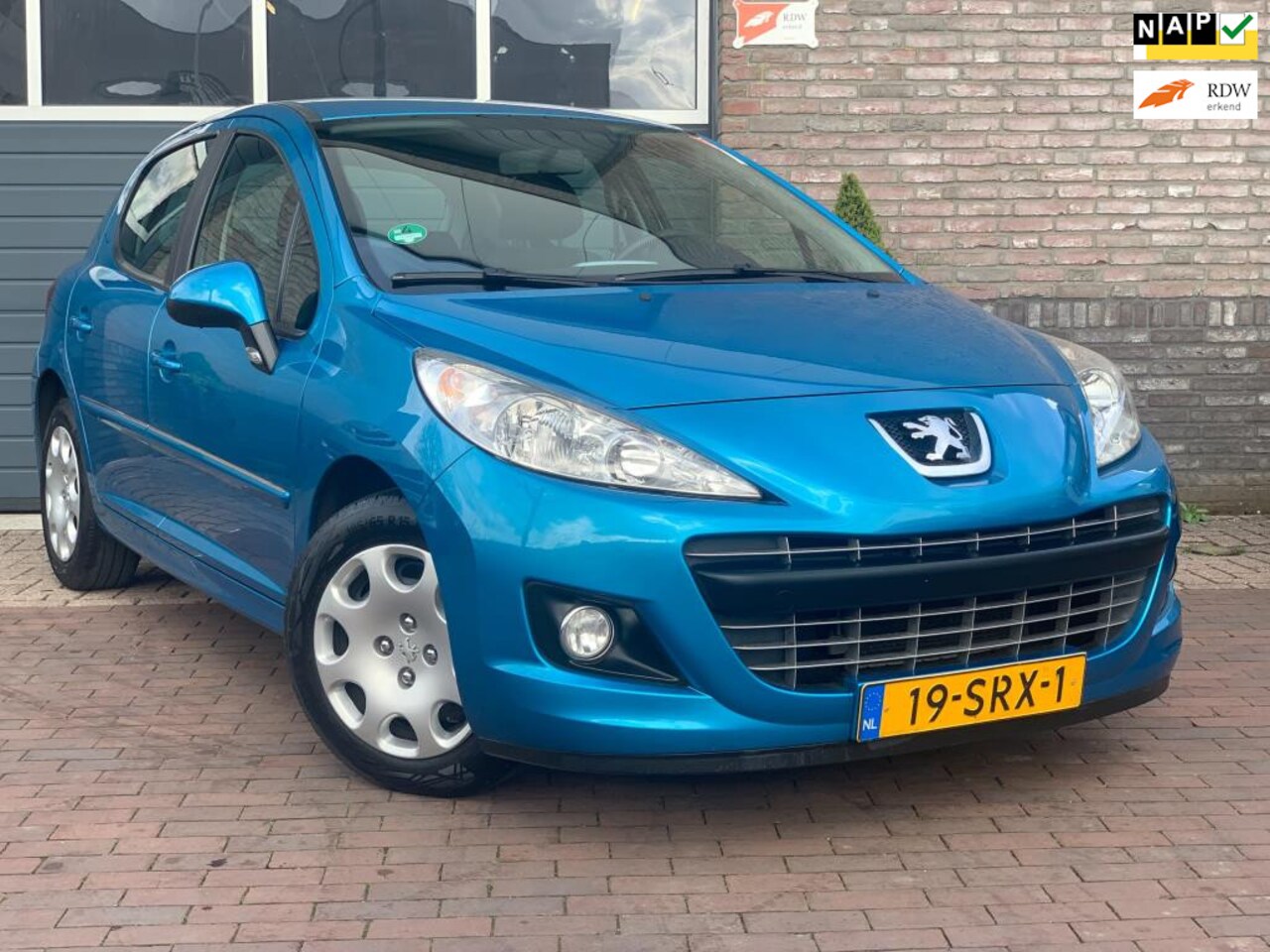 Peugeot 207 - 1.4 VTi Active 5Drs / Airco - AutoWereld.nl