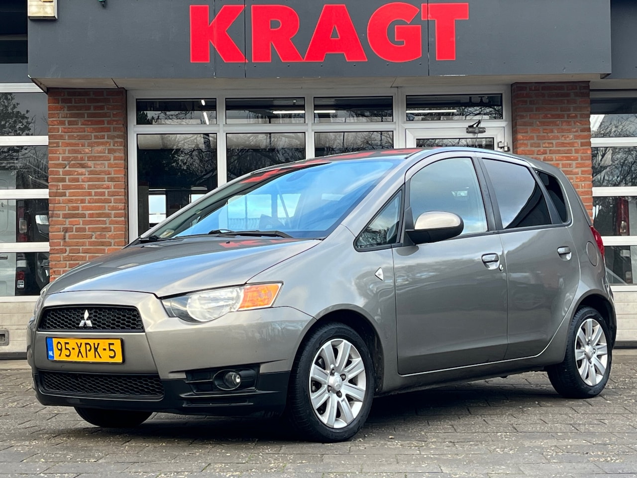 Mitsubishi Colt - Edition One 1.1 75 pk - 5drs - airco - trekhaak - zuinig! - AutoWereld.nl