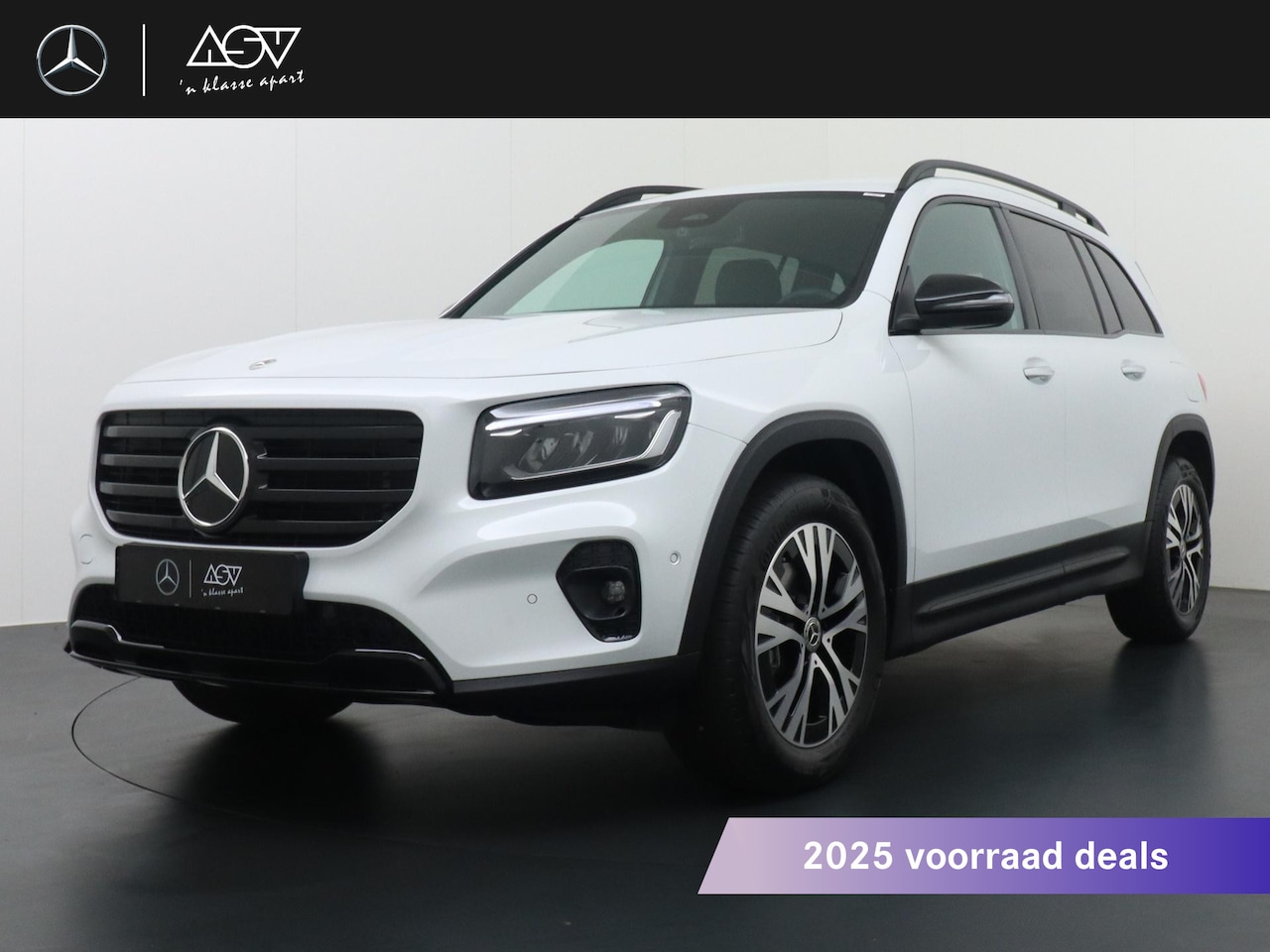 Mercedes-Benz GLB - 180 Star Edition Luxury Line 7pers. | Trekhaak Wegklapbaar | Achteruitrijcamera | Nightpak - AutoWereld.nl