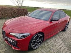 Alfa Romeo Giulia - 2.0T B-Tech Apple carplay, 19 inch Veloce interieur, prachtige auto