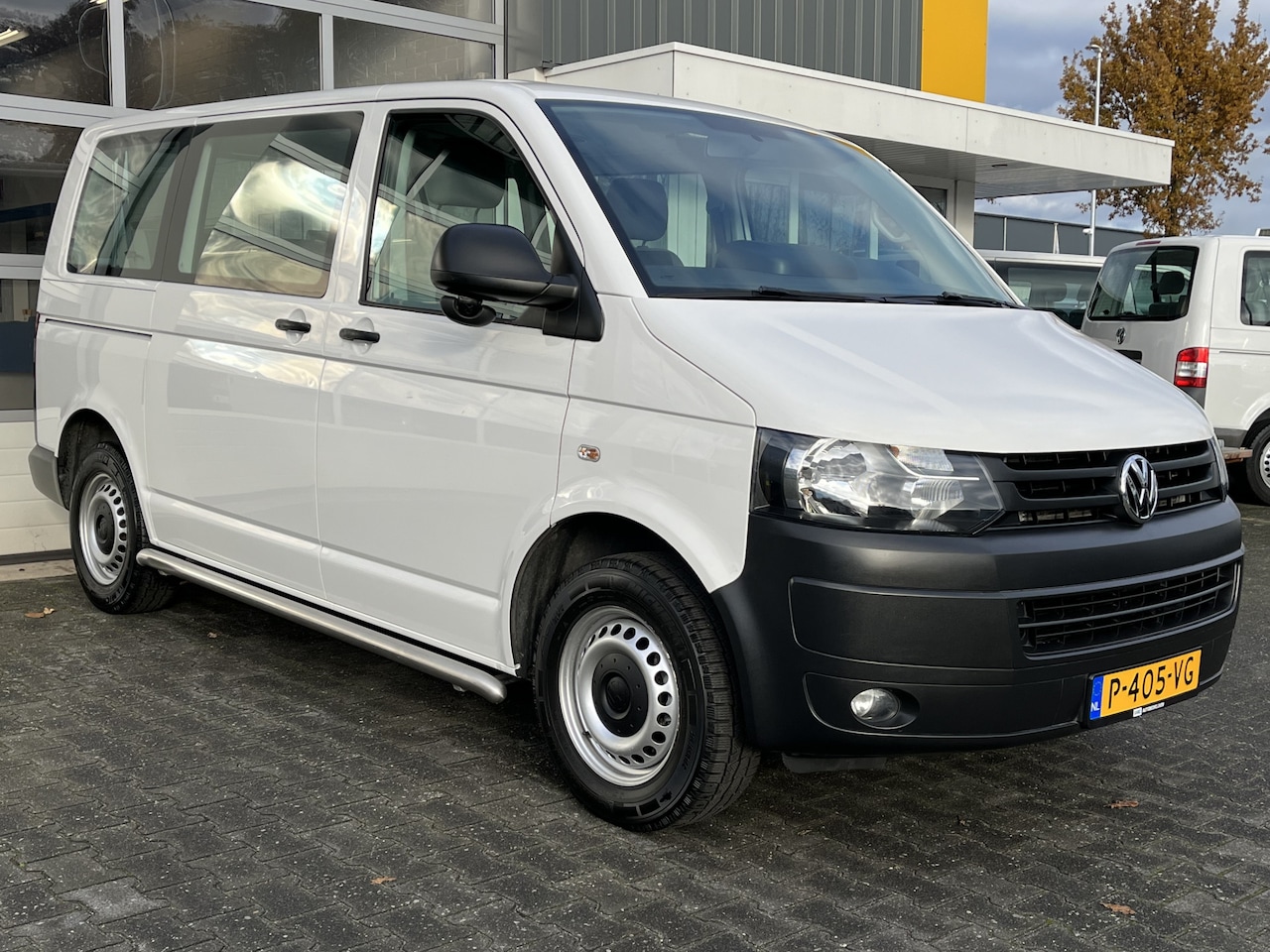 Volkswagen Transporter Kombi - 2.0 TDI 140 pk DSG Automaat L1H1 BM BTW en BPM vrij Airco Cruise control Trekhaak PDC 1e e - AutoWereld.nl