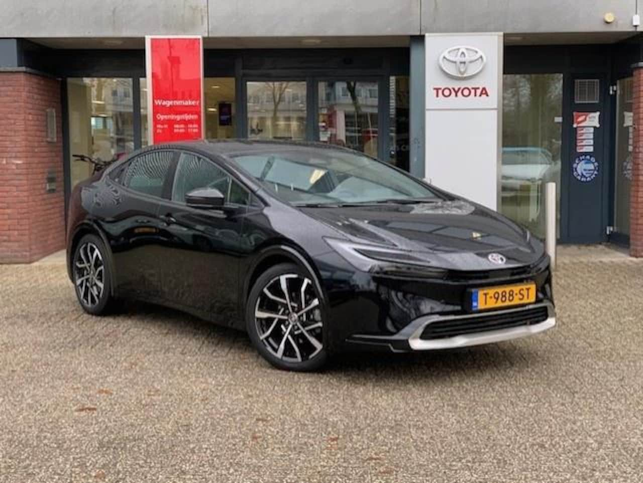 Toyota Prius - 2.0 Plug-in 223PK Executive NL-Auto Stoel+Stuurverwarming - AutoWereld.nl