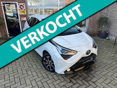 Toyota Aygo - 1.0 VVT-i X-PLAY AUTOMAAT|CARPLAY/CAMERA | TEAM/KM 77574