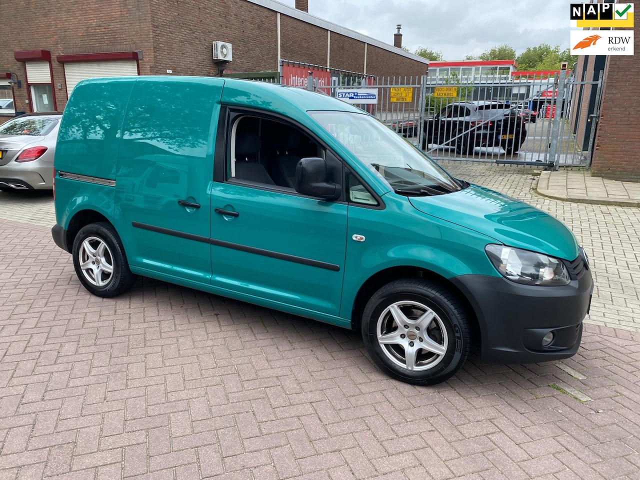 Volkswagen Caddy - 1.6 TDI * 2014 * Airco * Cruise Control * Euro5 * Distr, Riem vervangen * NW APK 3-1-2026 - AutoWereld.nl