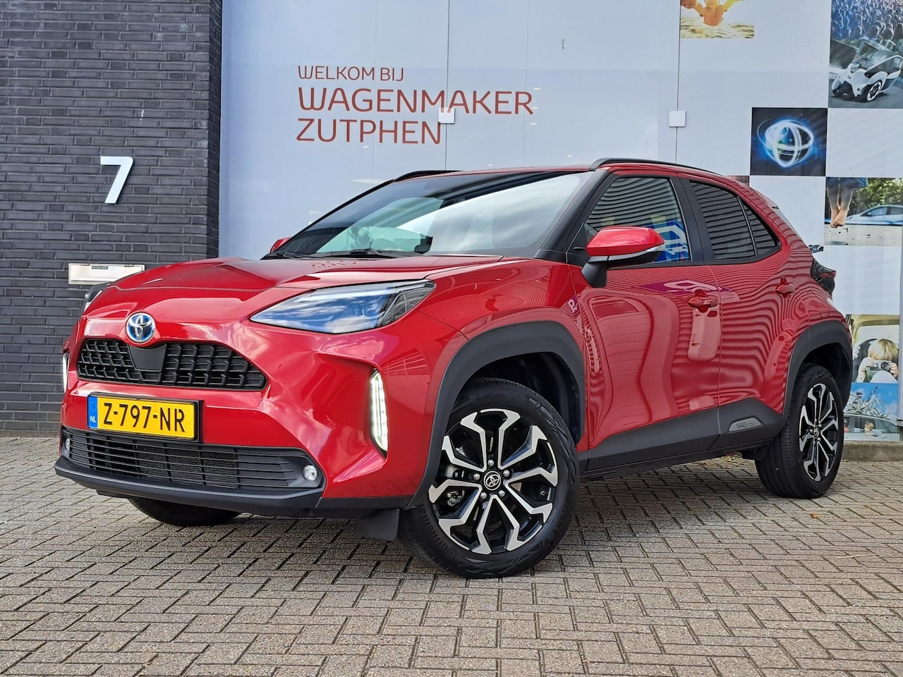 Toyota Yaris Cross - 1.5 Hybrid Dynamic Automaat | NAVIGATIE | ACHTERUTRIJCAMERA | CRUISE CONTROL | - AutoWereld.nl