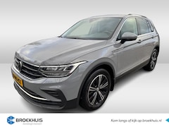 Volkswagen Tiguan - 1.5 150PK TSI DSG Life | Digital Cockpit | Ergo Active bestuurdersstoel | Achteruitrijcame