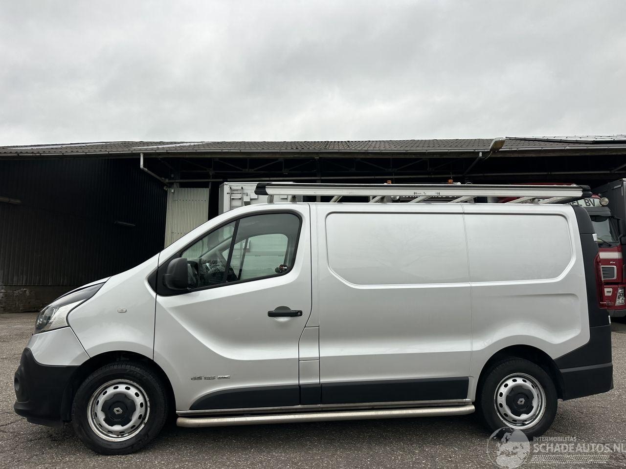 Renault Trafic - 1.6 dCi 125pk 6-bak T27 L1H1 Luxe Energy - nap - navi - aux - usb - pdc - airco - cruise c - AutoWereld.nl