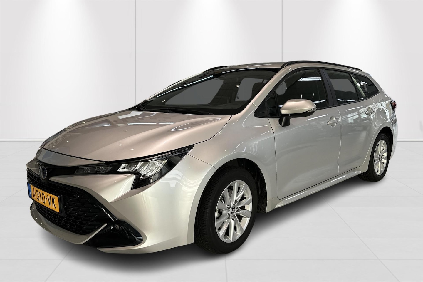 Toyota Corolla Touring Sports - Hybrid 140 Active | Apple Carplay/Android Auto - AutoWereld.nl