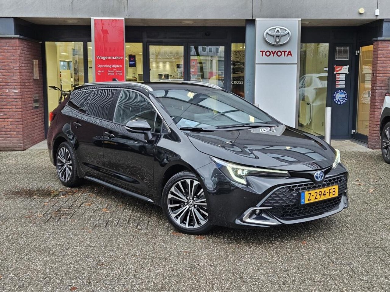 Toyota Corolla Touring Sports - Hybrid 140 Dynamic - AutoWereld.nl