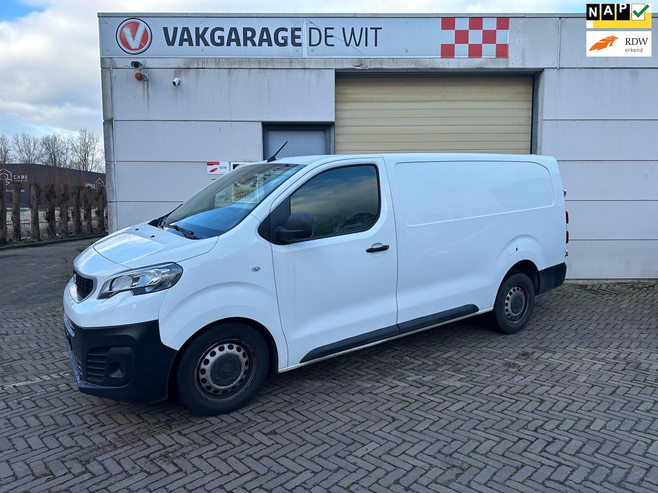 Peugeot Expert - 2.0 BlueHDI 120 Long Premium L3 - AutoWereld.nl