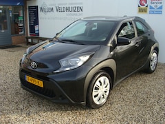 Toyota Aygo X - 1.0 VVT-i Play lage kilometerstand