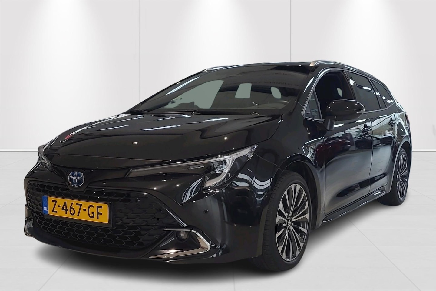 Toyota Corolla Touring Sports - Hybrid 140 Dynamic | Automatische achterklep | Apple/Android Carplay - AutoWereld.nl