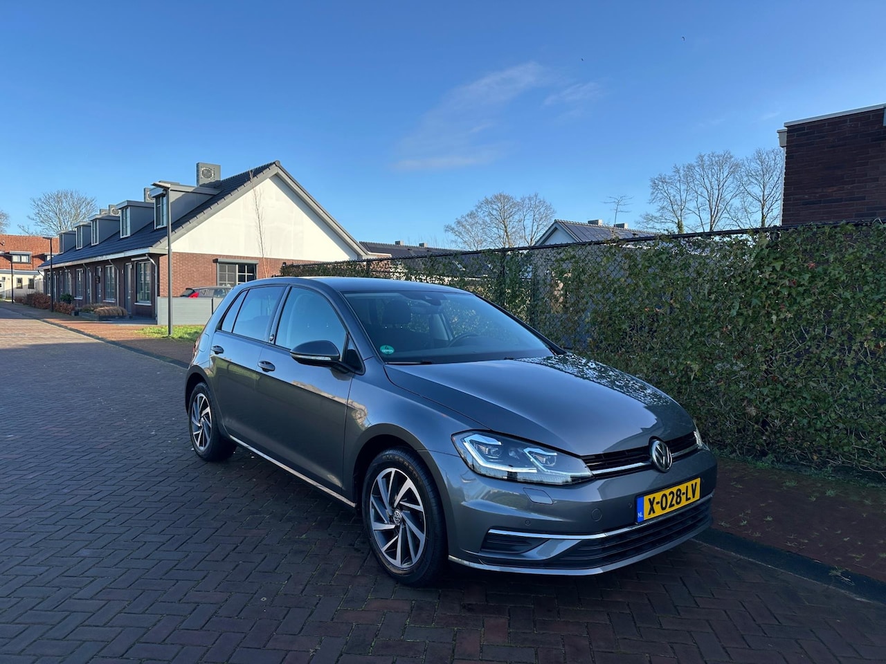 Volkswagen Golf - 1.0 TSI 7.5 Comfortline Sound 2017 - AutoWereld.nl