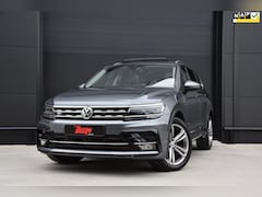 Volkswagen Tiguan Allspace - 1.5 TSI R-Line Highline 7-persoons TREKHAAK/PANODAK/LEER/VIRTUAL/CARPLAY/ACC