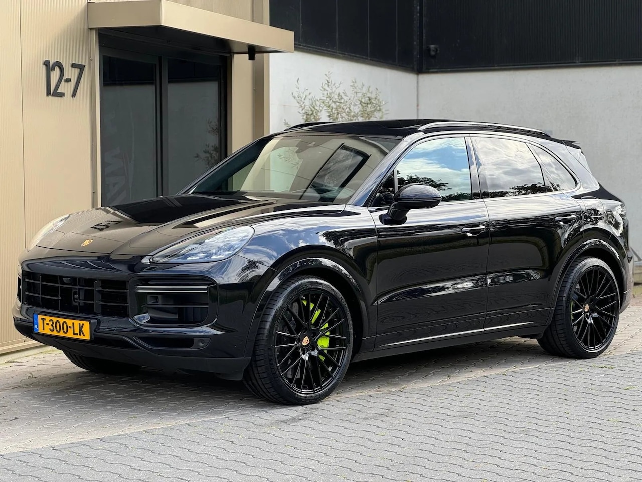 Porsche Cayenne - Turbo S E-Hybrid|keramisch|pano - AutoWereld.nl