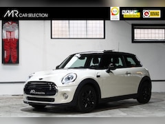 MINI Cooper - 1.5 Chili Business | Navigatie | Cruise control | Panoramadak | LED | NL Auto | 2e Eigenaa