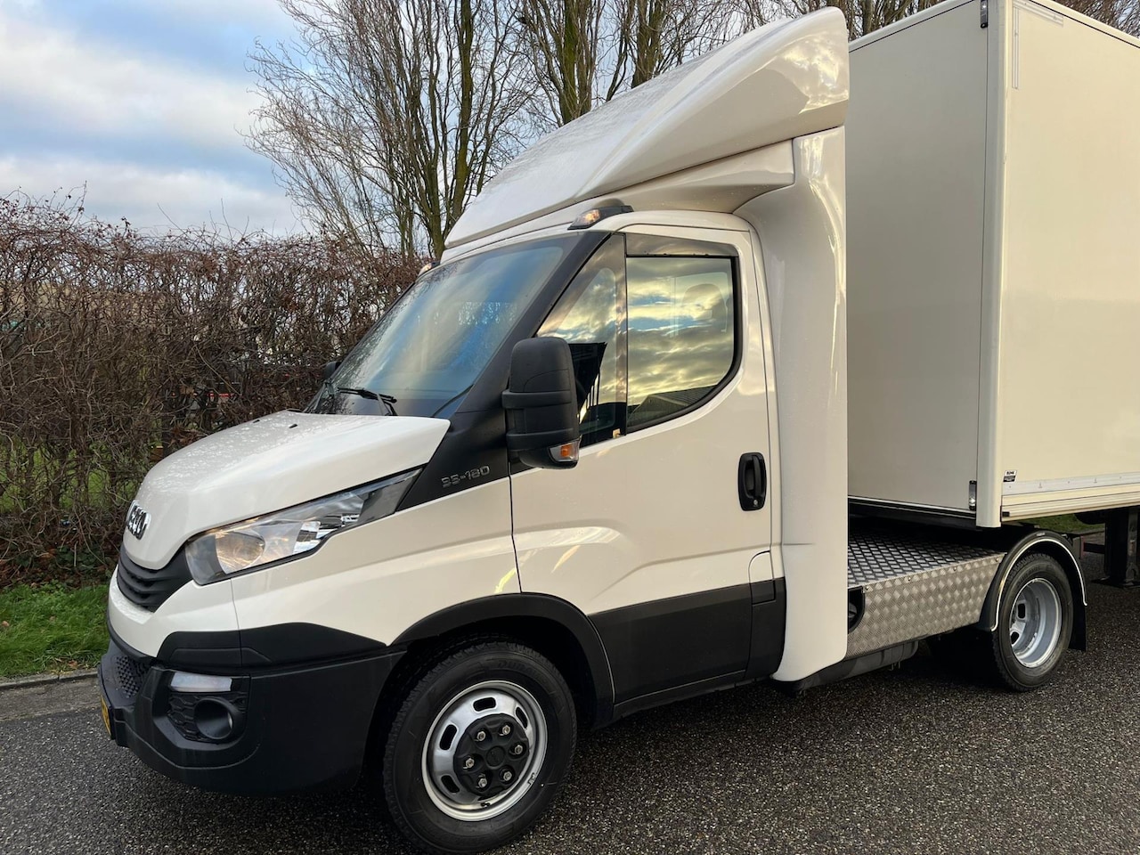 Iveco Daily - 35C18 3.0 BE TREKKER | 44.000 KM! - AutoWereld.nl