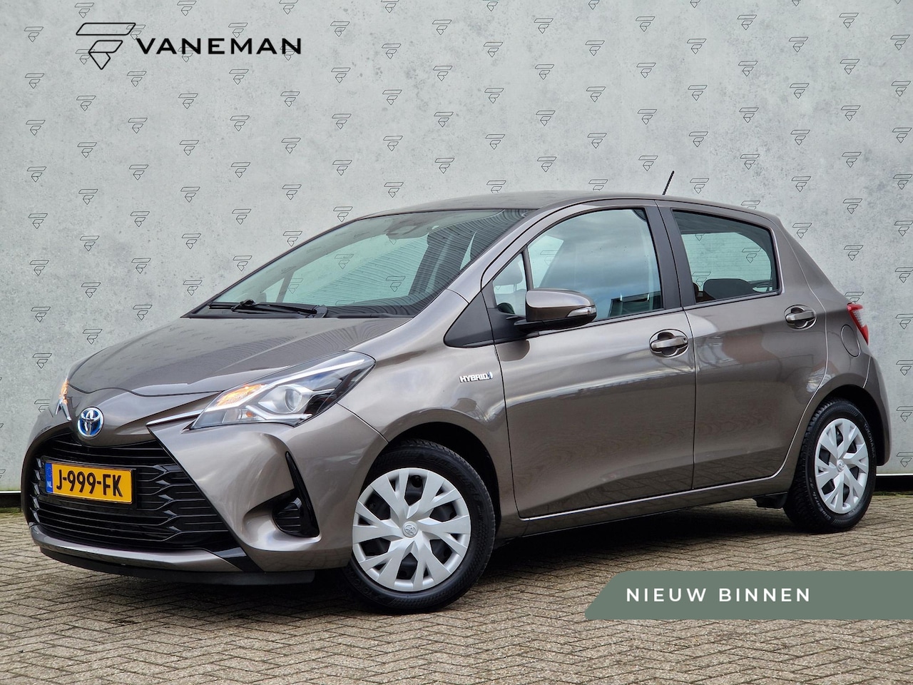 Toyota Yaris - 1.5 Hybrid Active | Navi | Camera | Clima | Cruise | - AutoWereld.nl