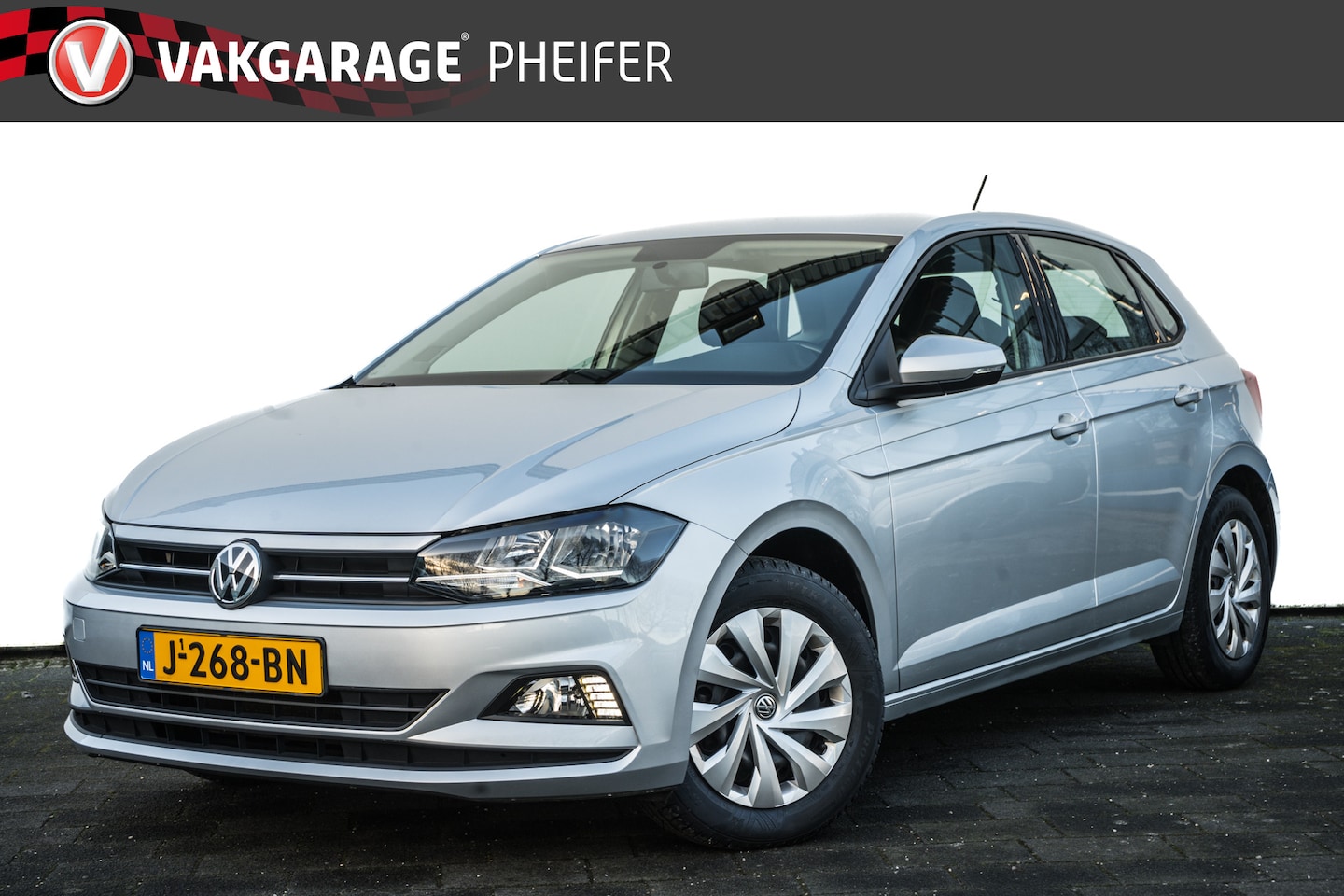 Volkswagen Polo - 1.0 MPI Comfortline Navigatie/ Carplay/ Airco/ Cruise control/ Armsteun/ Dab - AutoWereld.nl