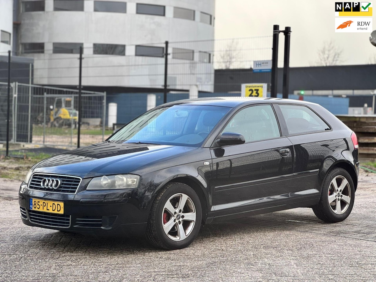 Audi A3 - 1.6 FSI Attraction 1.6 FSI Attraction - AutoWereld.nl