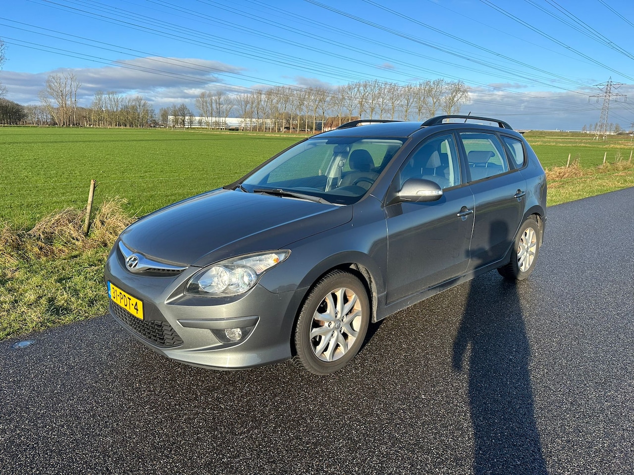 Hyundai i30 CW - 1.6i i-Motion AIRCO / AUTOMAAT / 1e EIGENAAR / NAP ! - AutoWereld.nl