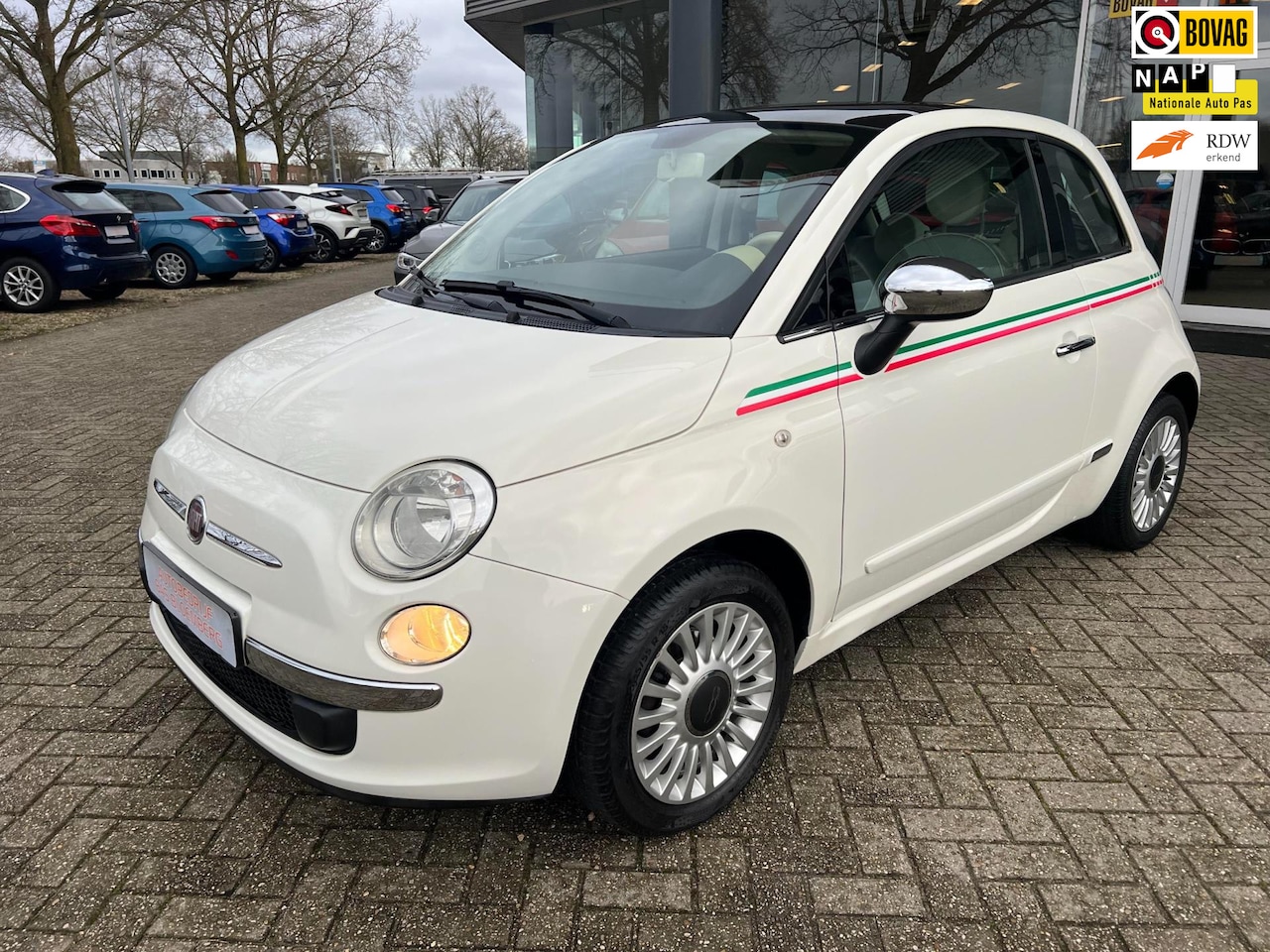 Fiat 500 - 1.4-16V 101 PK, Lounge, Panodak, Airco, Blue & me, etc. - AutoWereld.nl