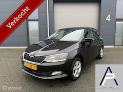 Skoda Fabia - 1.2 TSI 90PK JOY 5-Deurs Zwart Cruise Control