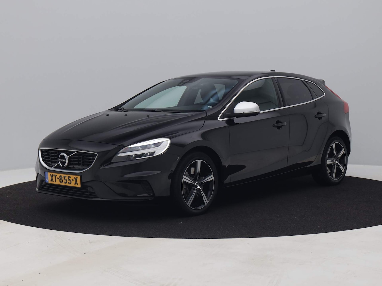 Volvo V40 - 1.5 T3 Polar+ Sport | PANO | H&K | CAMERA | STOELVERW. - AutoWereld.nl