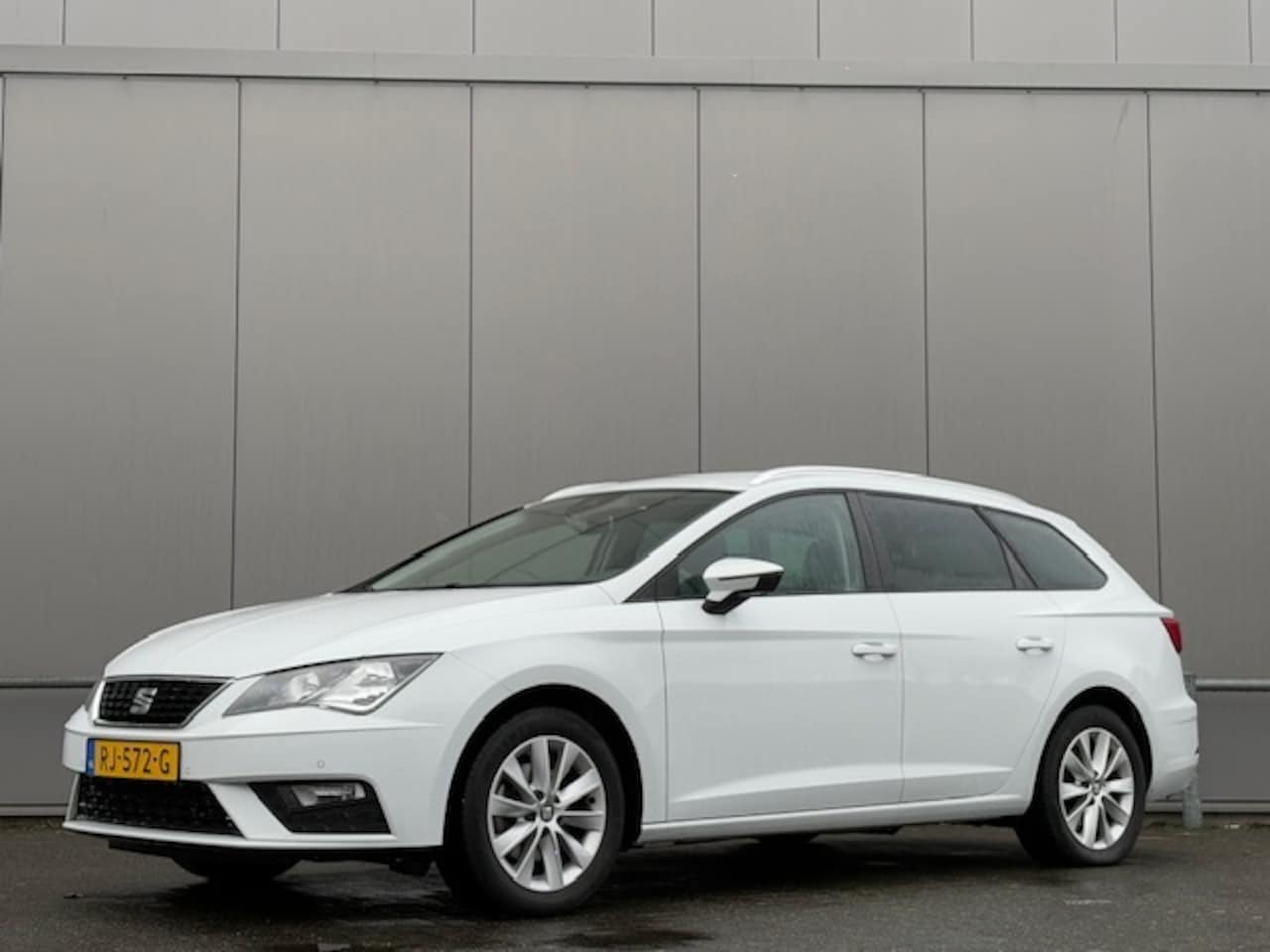 Seat Leon ST - 1.4 - automaat - nap! - airco - cruise - Navi - - AutoWereld.nl