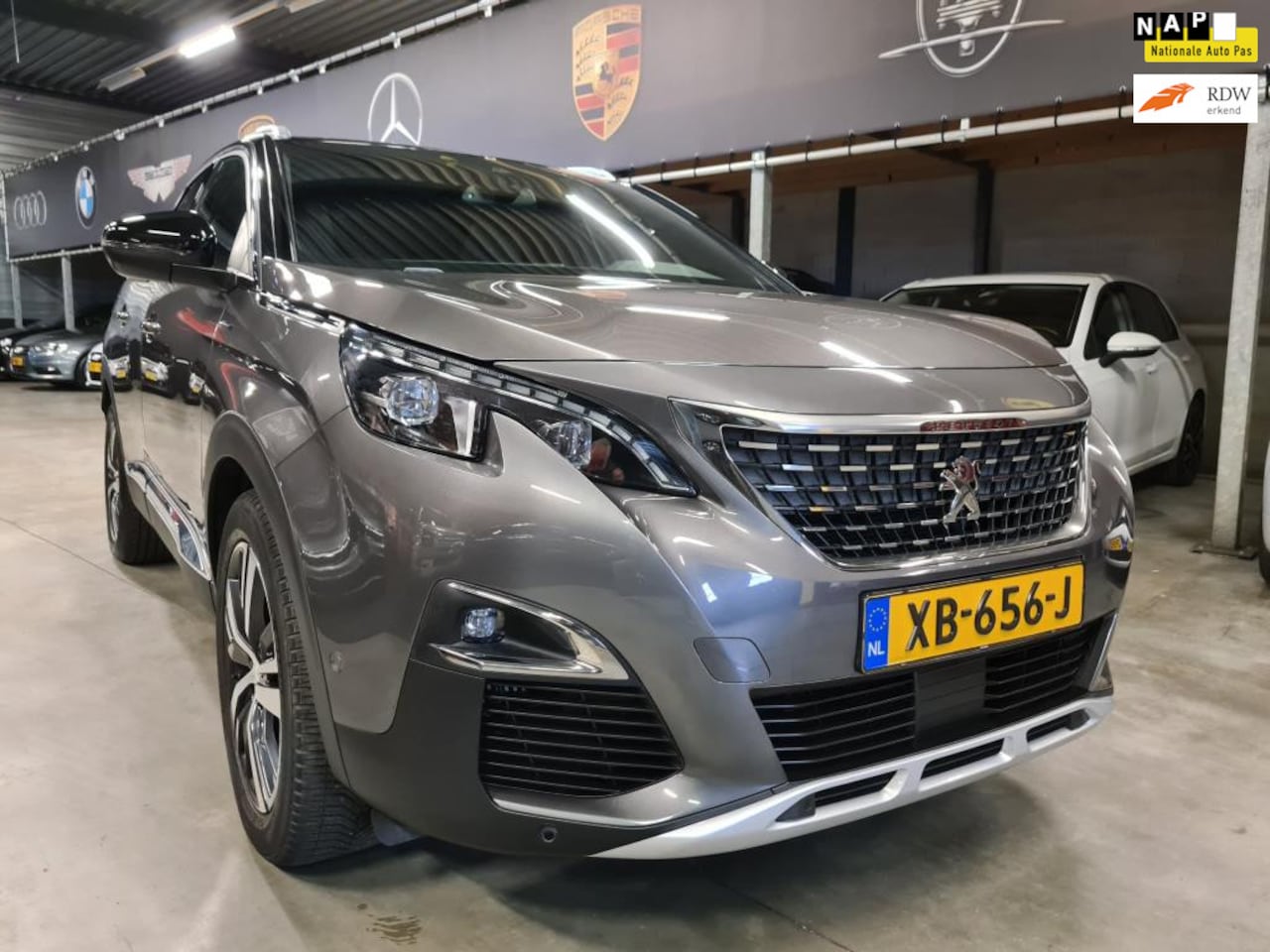 Peugeot 3008 - 1.2 PureTech GT Line - Verhoogd olieverbruik - i-Cockpit - Panoramadak - Camera - Navi - C - AutoWereld.nl