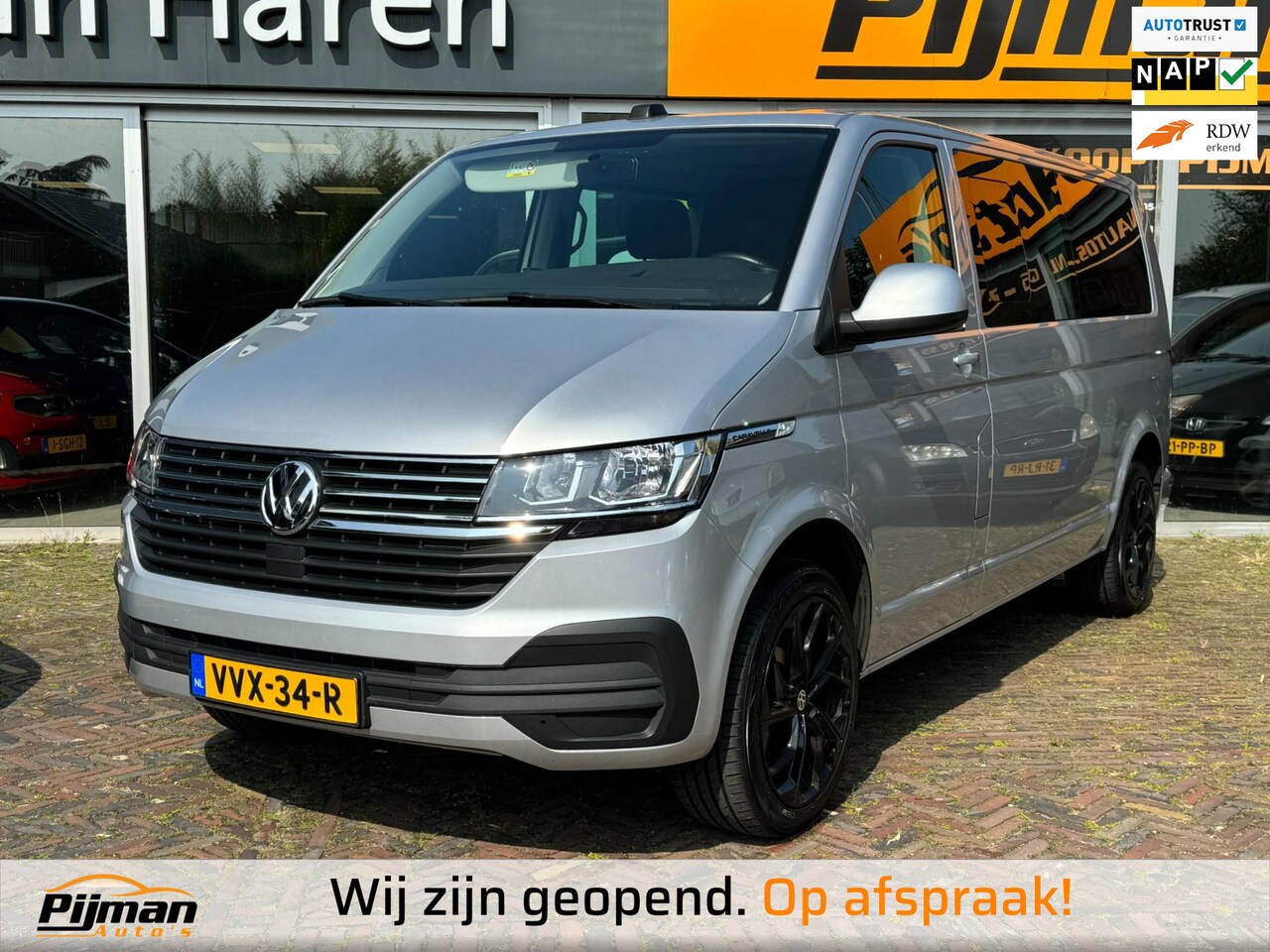 Volkswagen Transporter Caravelle - 2.0 TDI L2H1 30/Caravelle/Dubbel Cabine/Automaat/LM19''/Apple Carplay/Navigatie - AutoWereld.nl