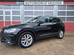 Volkswagen Tiguan - 1.5 TSI 150 Pk ACT Highline Ecc Nav. Acantara Apple Carplay