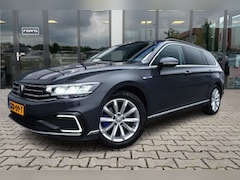 Volkswagen Passat Variant - 1.4 TSI PHEV GTE Business | Dealer Onderhouden | ACC | Trekhaak |