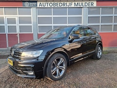 Volkswagen Tiguan - 1.5 TSI 150 Pk ACT R-Line Highline Bs DSG-7, Leder, Digital cock