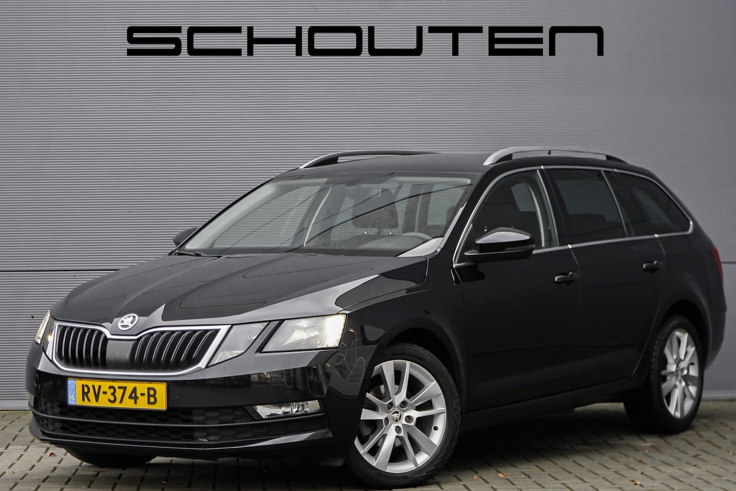 Skoda Octavia Combi - 1.6 TDI Ambition ACC Trekhaak BTW - AutoWereld.nl