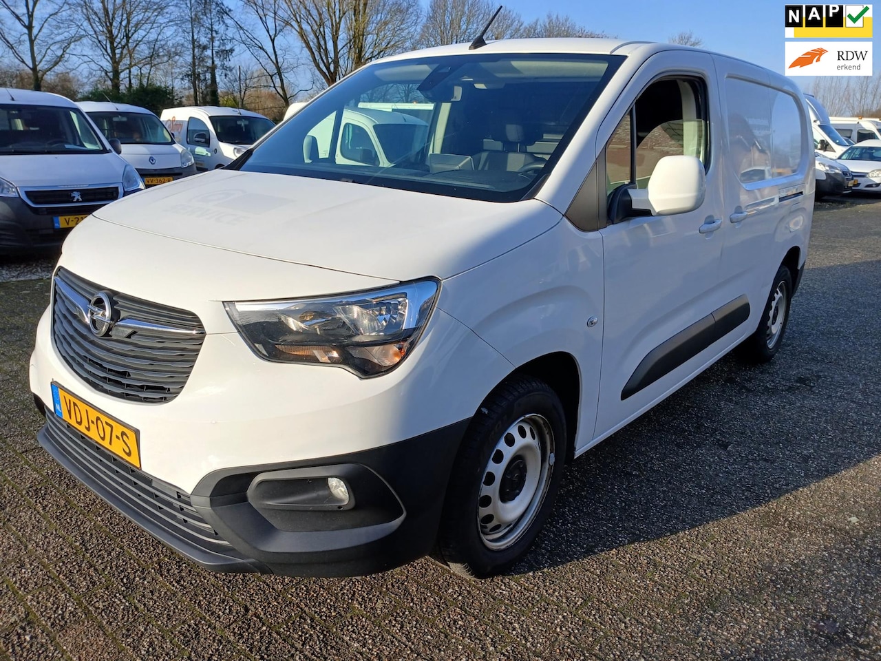 Opel Combo - 1.5D L2H1 Edition airco navi cruise pdc - AutoWereld.nl