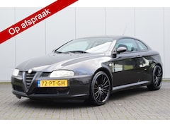 Alfa Romeo GT - 2.0 JTS Distinctive Leer 18'LMV Ecc Cruise