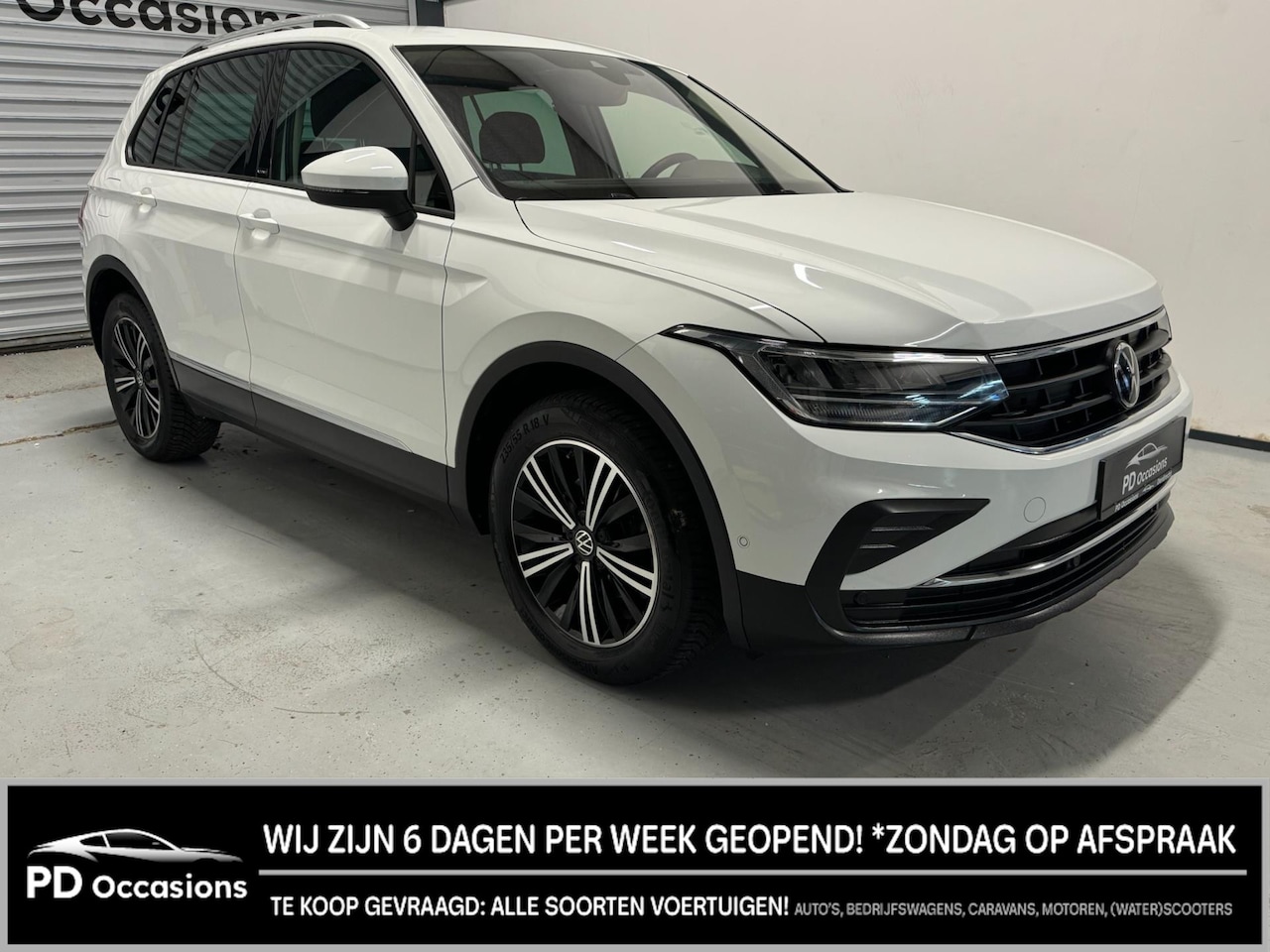 Volkswagen Tiguan - 1.5 TSI Active Dealer onderh. Velours bekleding, Camera - AutoWereld.nl