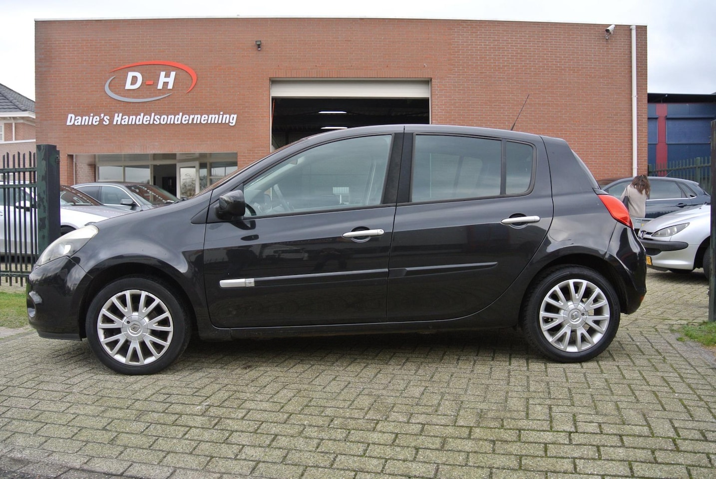 Renault Clio - 1.2 20th Anniversary airco inruil mogelijk - AutoWereld.nl