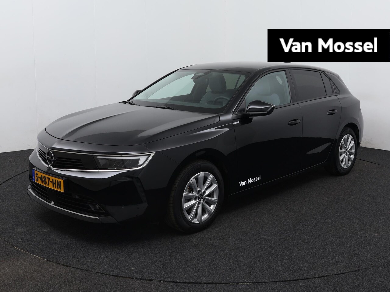 Opel Astra - 1.2 Business Edition | Navigatie | Stoel/Stuurverwarming | Climate control - AutoWereld.nl