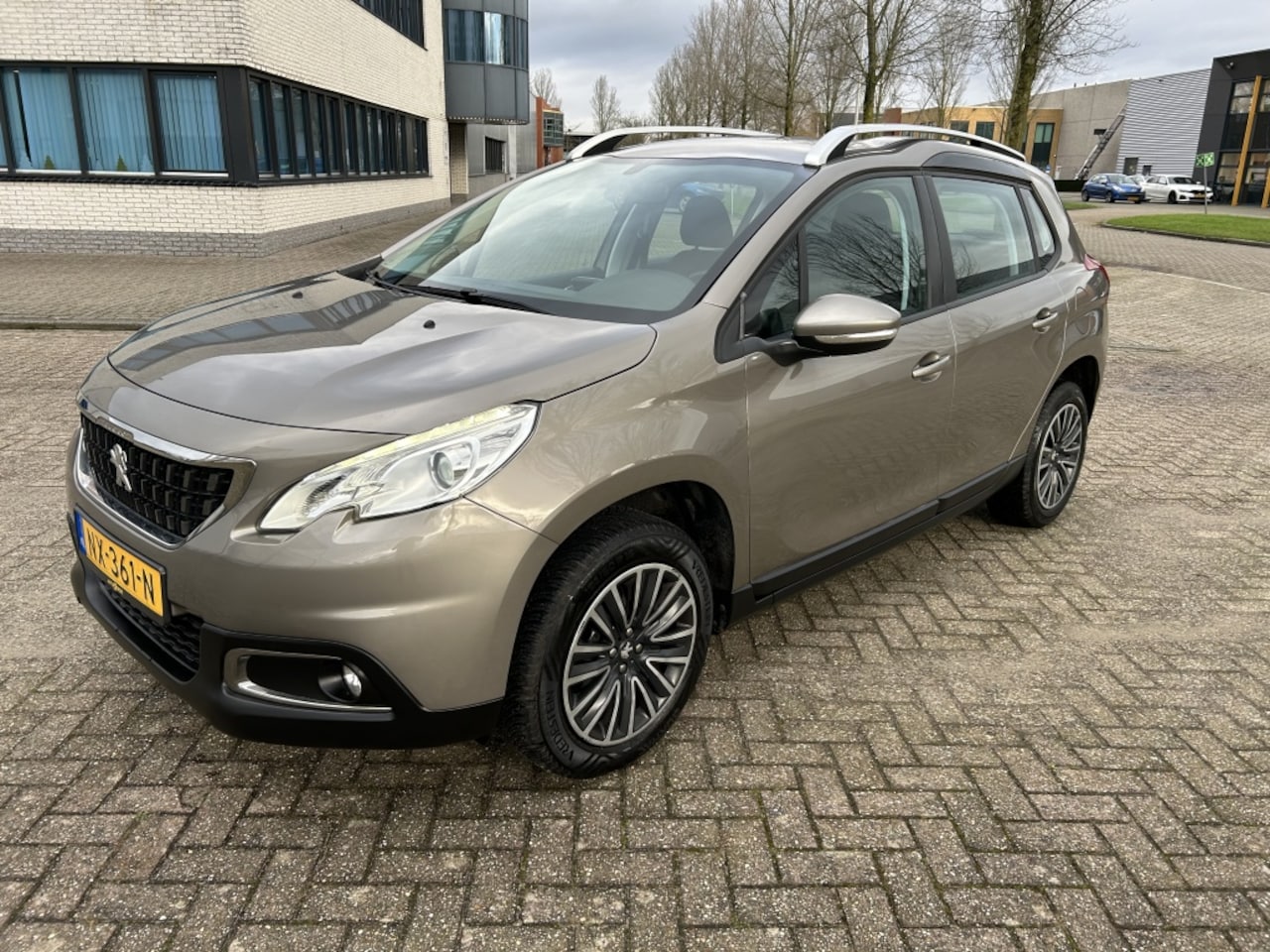 Peugeot 2008 - 1.2 PureTech Allure 1.2 PureTech Allure - AutoWereld.nl