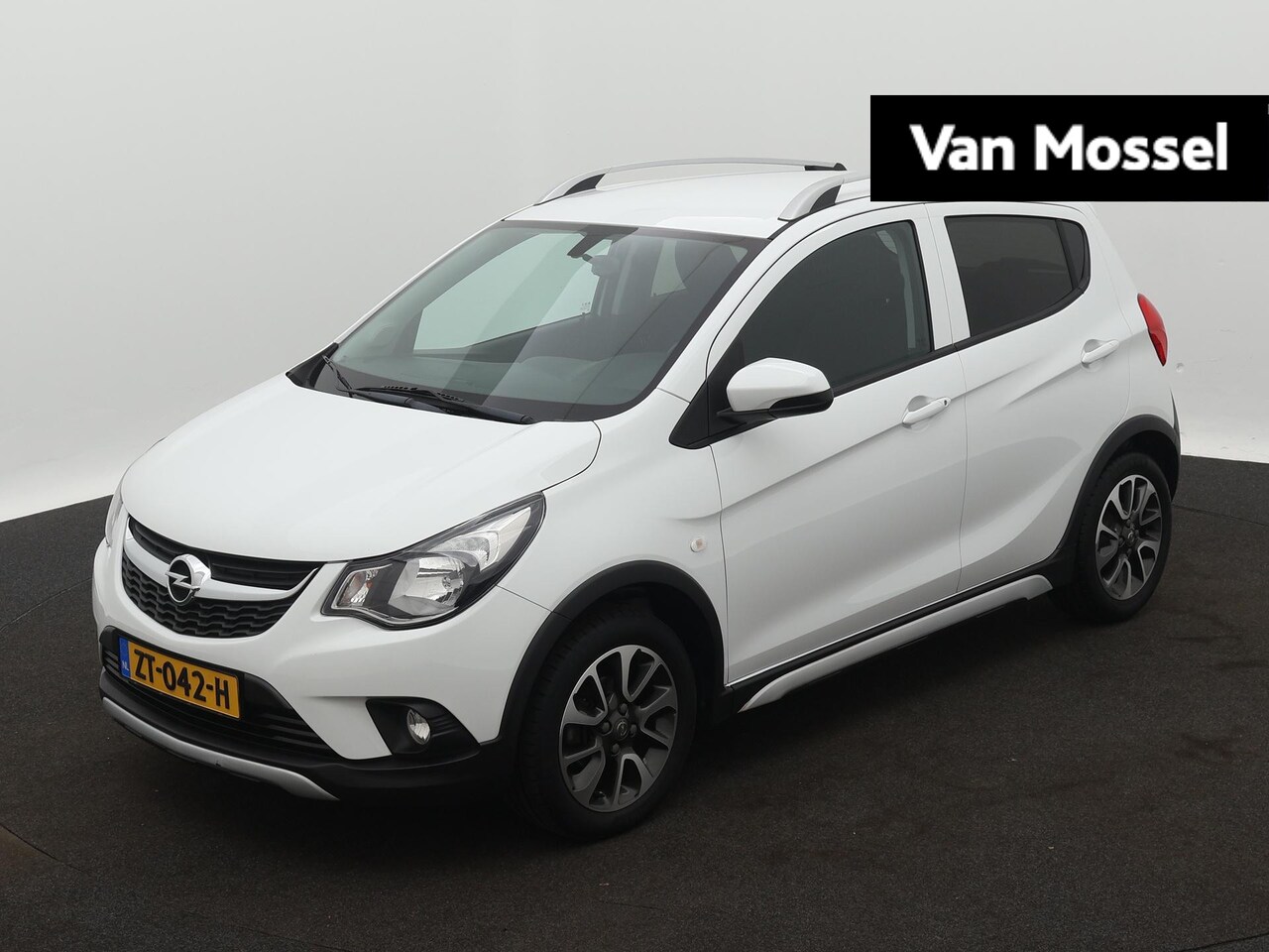 Opel Karl - 1.0 Rocks Online Edition | 75pk | Navigatie | Parkeersensoren | Apple Carplay/Android Auto - AutoWereld.nl