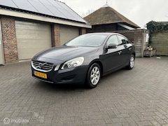 Volvo S60 - 1.6 T3 Automaat Kinetic