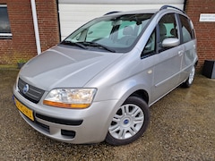 Fiat Idea - 1.4-16V Emotion Zeer nette Fiat Idea 1.4 16V Emotion. Clima, cruise, Parkeersensoren, lm velgen, 130.981km