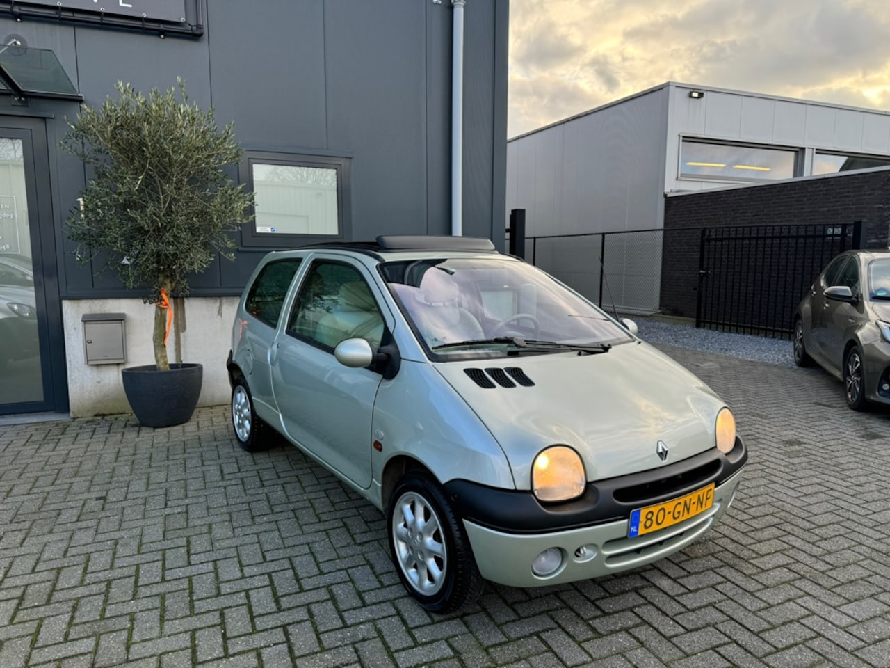 Renault Twingo - 1.2 Initiale 1.2 Initiale - AutoWereld.nl