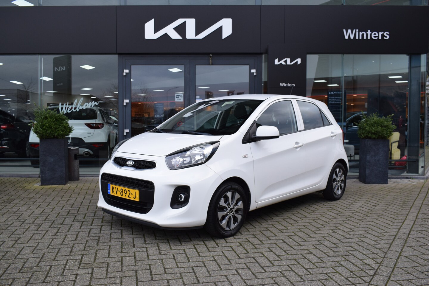 Kia Picanto - 1.0i-12V ISG EconomyPlusLine 5-Drs Airco ABS Airbags Stuurbekr. Navi+Camera BT+USB 14"LMV - AutoWereld.nl