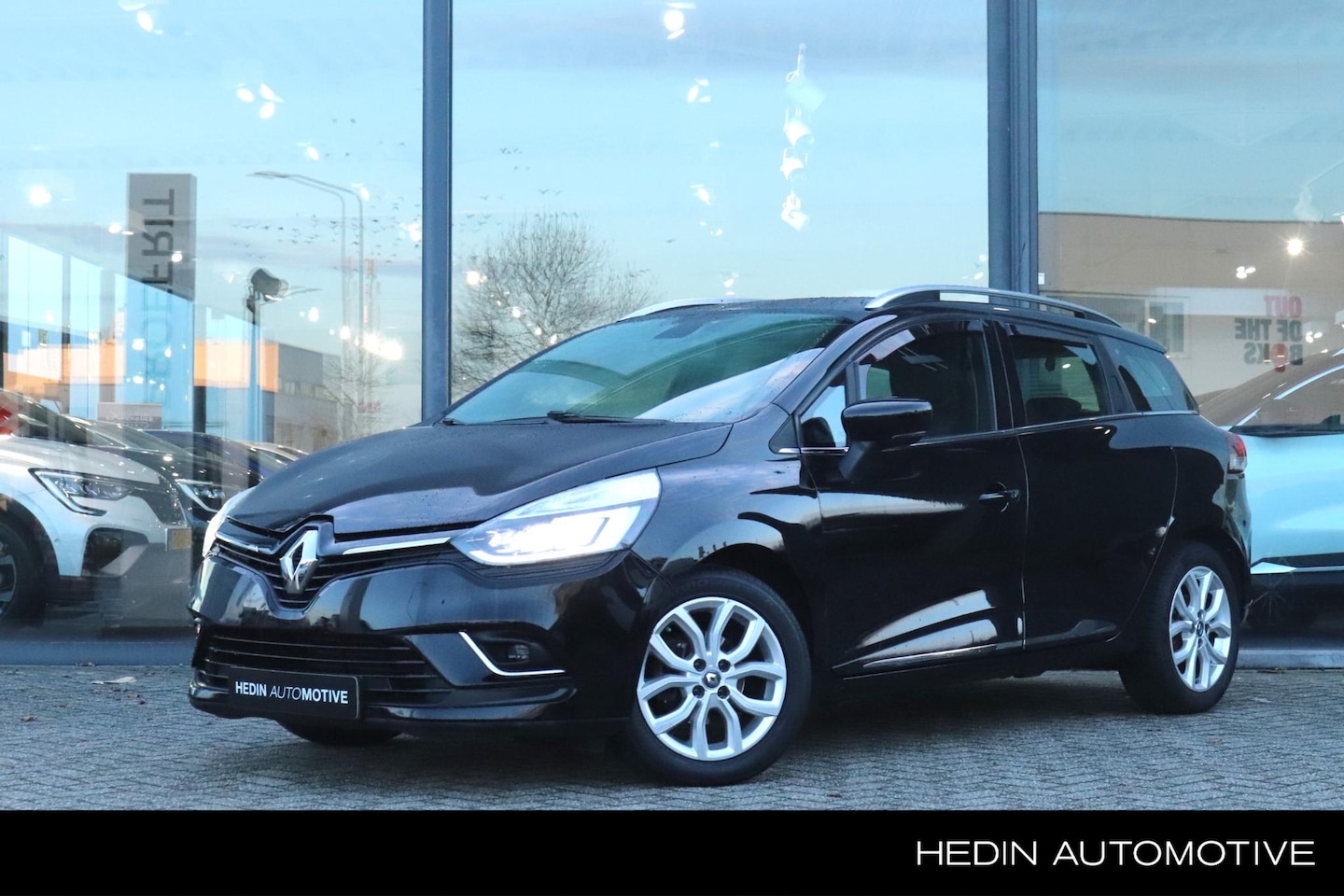 Renault Clio Estate - 0.9 TCe Intens | Parkeersensoren | Navigatie | Climate Control | Cruise Control | - AutoWereld.nl