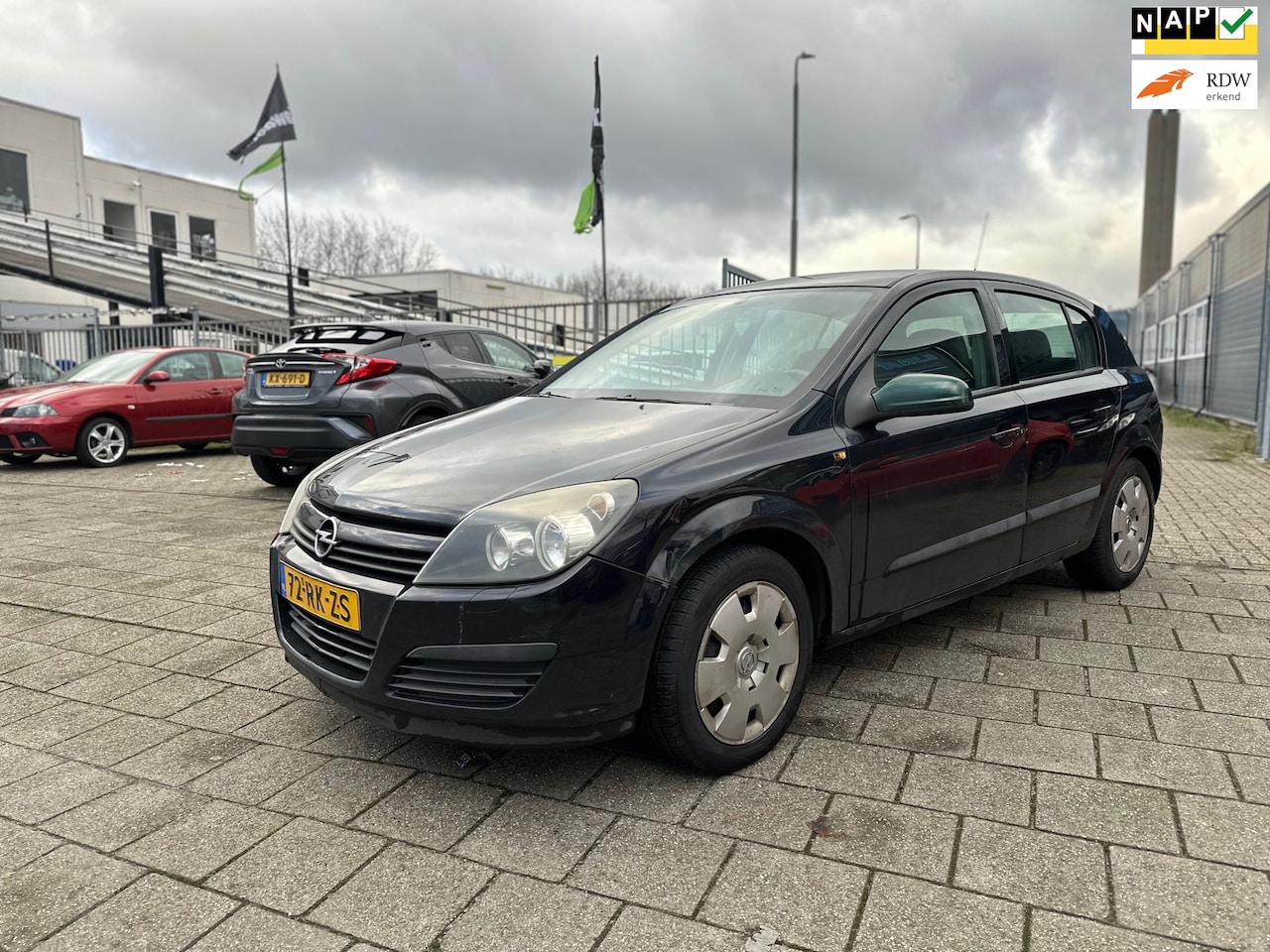 Opel Astra - 1.6 Enjoy TIKJE IN MOTOR !! - AutoWereld.nl