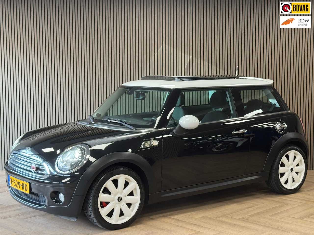 MINI Cooper - Mini 1.6 Camden 50 edition AIRCO PANORAMADAK CRUISE STOELVERWARMING - AutoWereld.nl